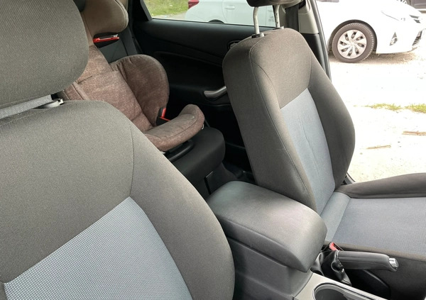 Ford Mondeo cena 16900 przebieg: 268000, rok produkcji 2010 z Kielce małe 254